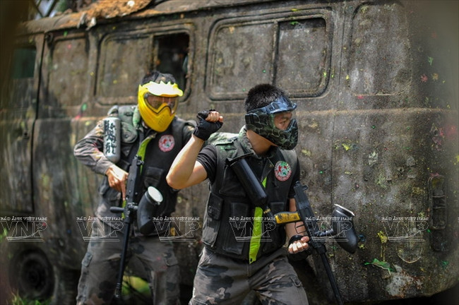 Giới trẻ Hà Thành "phát sốt" với môn thể thao bắn súng sơn ảnh 8