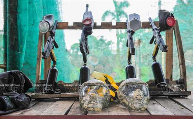 Giới trẻ Hà Thành "phát sốt" với môn thể thao bắn súng sơn ảnh 4