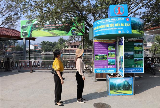 Các khu, điểm du lịch tại Ninh Bình trong ngày đầu mở cửa trở lại ảnh 3