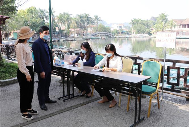 Các khu, điểm du lịch tại Ninh Bình trong ngày đầu mở cửa trở lại ảnh 1