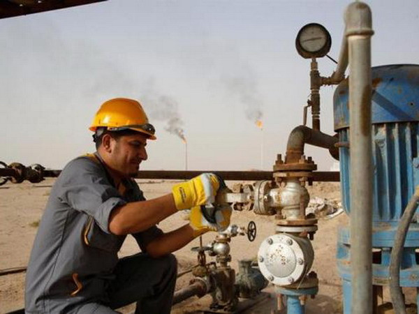 Giá dầu đi lên tại châu Á sau thống kê thương mại Trung Quốc ảnh 1