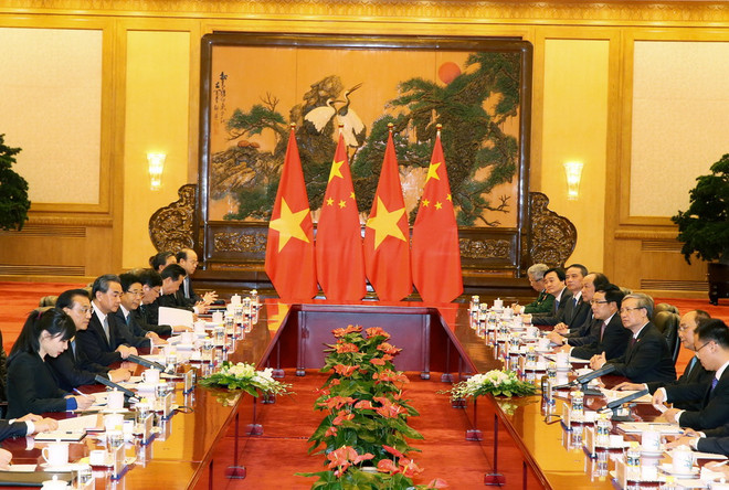 [Photo] Ngày đầu tiên Thủ tướng thăm chính thức Trung Quốc ảnh 7