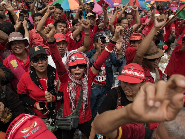 Thái Lan: Hàng loạt chính trị gia thuộc phe Áo Đỏ bị bắt giữ ảnh 1