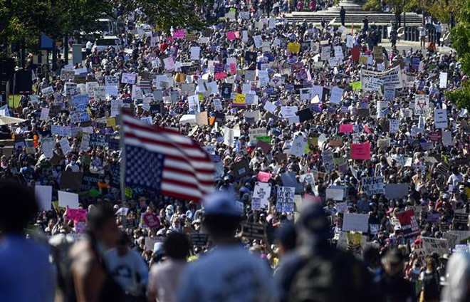 Hàng nghìn người Mỹ biểu tình phản đối luật hạn chế phá thai ảnh 2