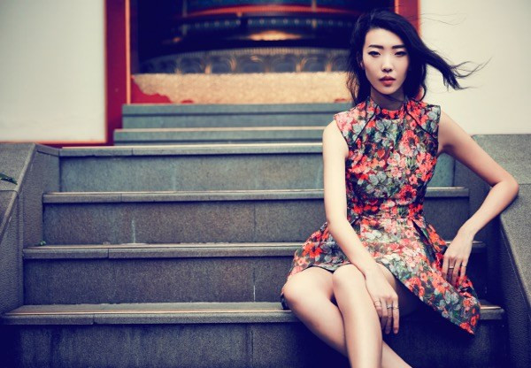 Những họa tiết muôn màu rực rỡ "báo hiệu" mùa Xuân sắp về ảnh 1