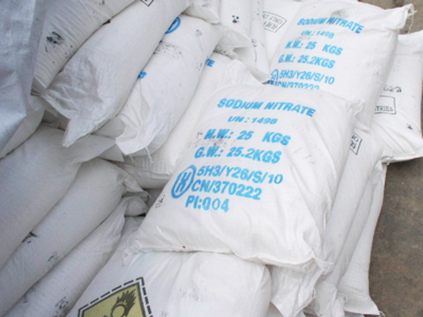 Hợp chất hóa học sodium nitrate của Trung Quốc bị Mỹ áp thuế chống bán phá giá. (Nguồn: hnbctrade.com) Mỹ tiếp tục áp thuế nhiều sản phẩm của Trung Quốc ảnh 1
