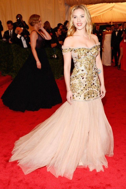 Quá trình "lột xác" của Scarlett Johansson qua trang phục thảm đỏ ảnh 15