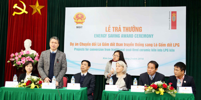 Người làm gốm tiết kiệm năng lượng ở Hà Nội được thưởng lớn ảnh 4