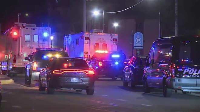 Mỹ: Cập nhật thông tin và số nạn nhân vụ lao xe vào đoàn diễu hành ảnh 1