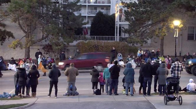 Mỹ: Cập nhật thông tin và số nạn nhân vụ lao xe vào đoàn diễu hành ảnh 2