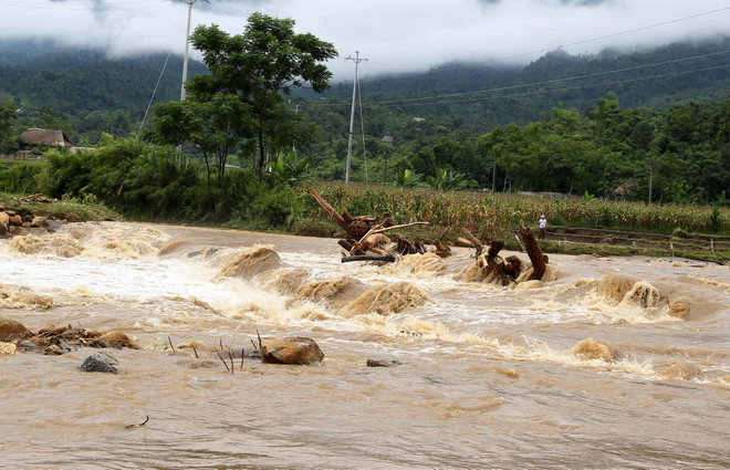 Đêm 28/7, từ Bắc Bộ đến Nghệ An có nguy cơ rất cao xảy ra lũ quét ảnh 1