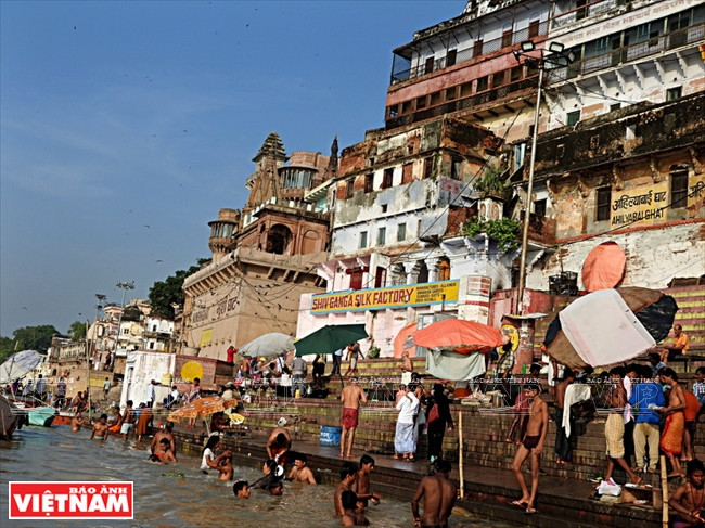 "Du lịch tâm linh" trên hành trình xuyên suốt sông Hằng ảnh 4