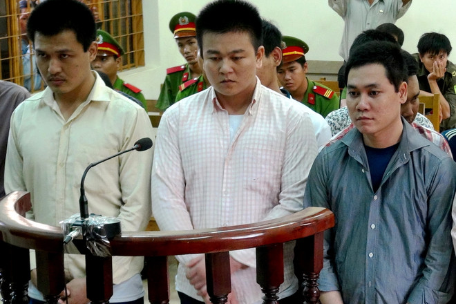 Tây Ninh: Ba công an xã lãnh án 22 năm tù về hành vi “bảo kê" ảnh 1