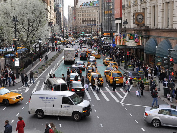 Doanh nghiệp Mỹ cắt giảm đầu tư do viễn cảnh kinh tế ảm đạm ảnh 1