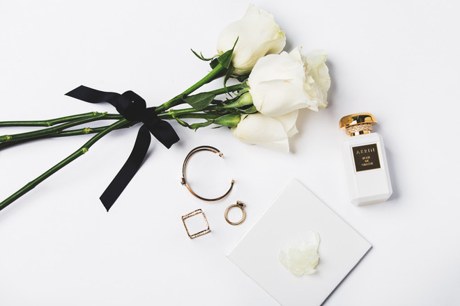 7 công dụng bất ngờ của sáp nẻ dành cho bạn gái ngại trang điểm ảnh 6