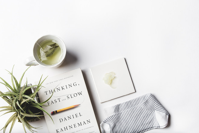 7 công dụng bất ngờ của sáp nẻ dành cho bạn gái ngại trang điểm ảnh 3