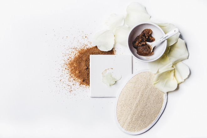 7 công dụng bất ngờ của sáp nẻ dành cho bạn gái ngại trang điểm ảnh 5