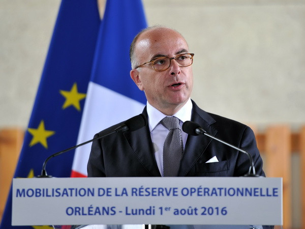 Pháp nhanh chóng thành lập chính phủ mới với rất ít thay đổi ảnh 1