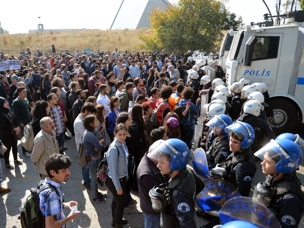 Thổ Nhĩ Kỳ bắt giữ quan chức đối lập cấp cao vì liên quan đảo chính ảnh 1