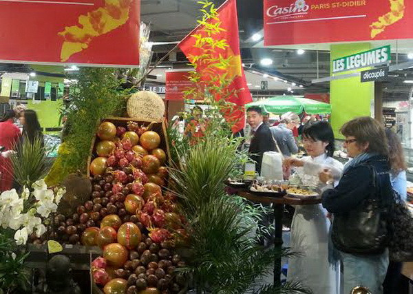 Hàng hóa Việt Nam "đổ bộ" vào siêu thị ở thủ đô của Pháp ảnh 1