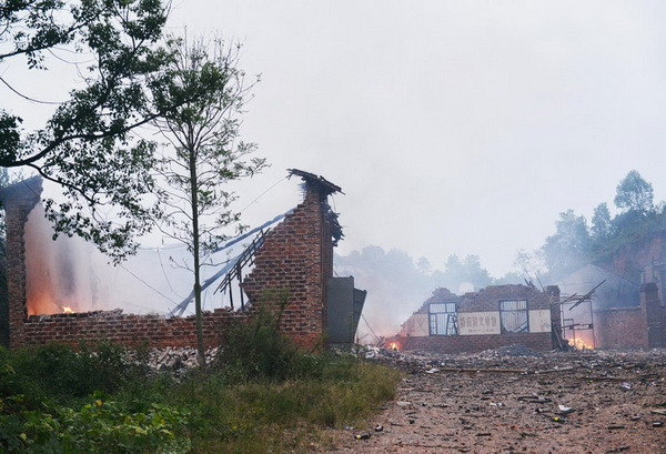 12 người chết trong vụ nổ nhà máy pháo hoa ở Trung Quốc ảnh 1