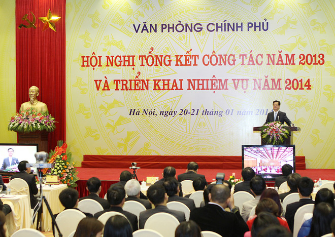 Thủ tướng Nguyễn Tấn Dũng đến dự và phát biểu tại Hội nghị tổng kết công tác năm 2013 của Văn phòng Chính phủ. (Ảnh: Dương Giang/TTXVN) Đảm bảo hiệu quả công tác chỉ đạo điều hành của Chính phủ ảnh 1