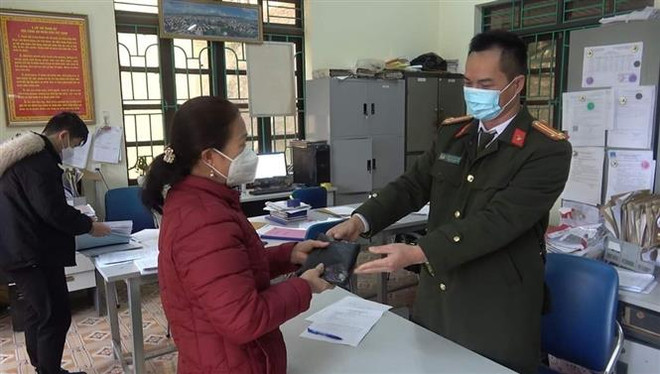 Cao Bằng: Nhặt được hơn 100 triệu đồng trả lại cho người đánh rơi ảnh 2