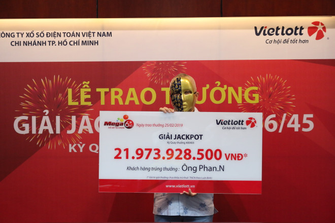 Mua vé số theo ngày sinh người thân, một người trúng gần 22 tỷ đồng ảnh 1