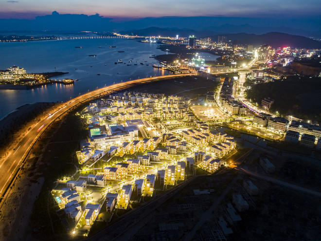 Premier Village Ha Long Bay Resort bên bờ biển Bãi Cháy. Du lịch Quảng Ninh đã bứt phá bằng những sản phẩm mới như thế nào? ảnh 2