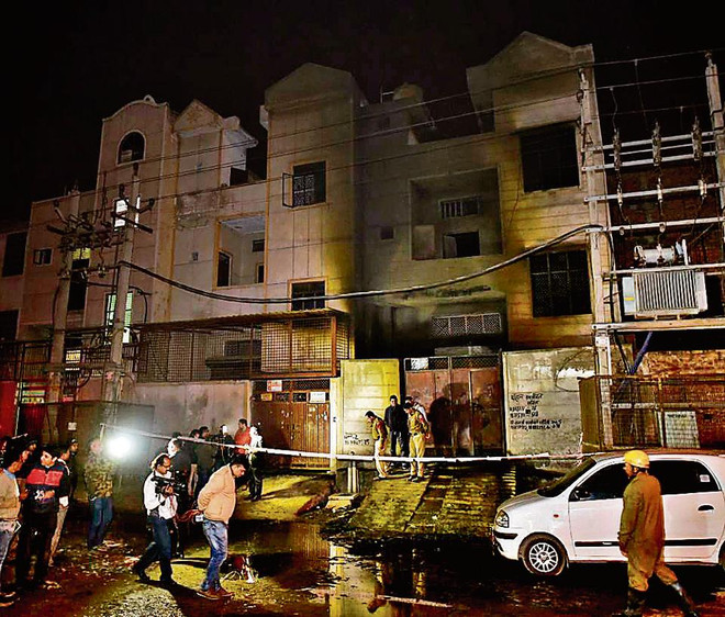 Cháy nhà máy nhựa ở Ấn Độ, gần 20 công nhân thiệt mạng ảnh 1