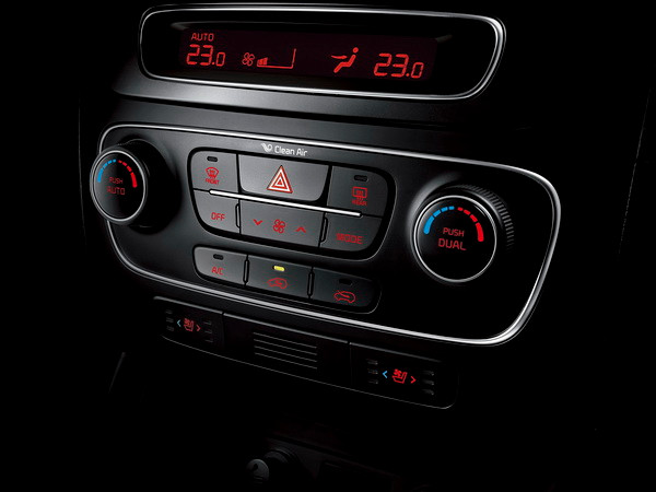 Kia New Sorento giới thiệu phiên bản mới trị giá 873 triệu đồng ảnh 2