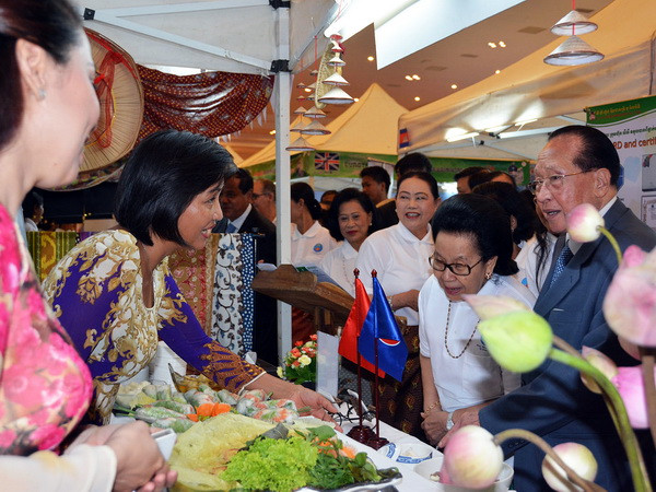 Việt Nam tham dự "Liên hoan Ẩm thực ASEAN 2015" ở Campuchia ảnh 1