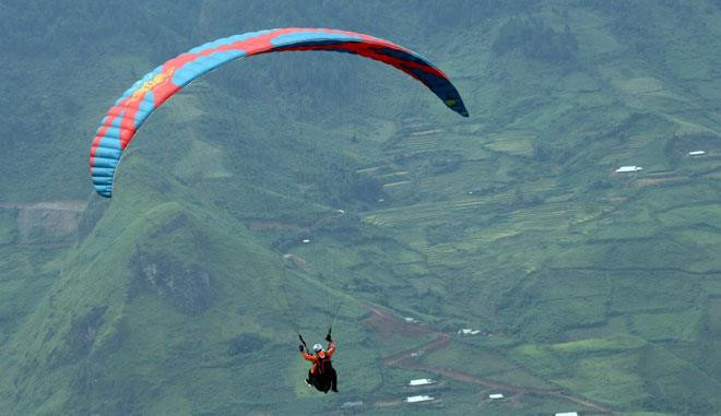 Khai mạc Festival dù lượn "Bay trên mùa vàng" năm 2019 ảnh 1