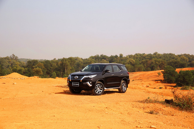 Toyota Việt Nam áp đảo về mẫu xe bán chạy nửa đầu năm 2017 ảnh 3