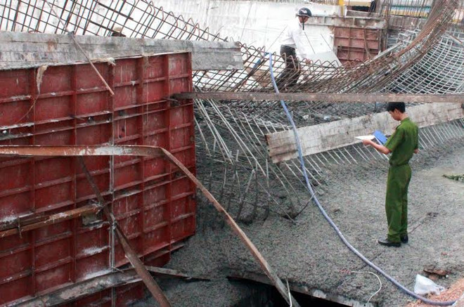 Bình Dương: Sập công trình cầu vượt, 1 công nhân thiệt mạng ảnh 1