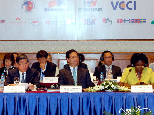 Thủ tướng cam kết tạo điều kiện thuận lợi nhất cho nhà đầu tư ảnh 1