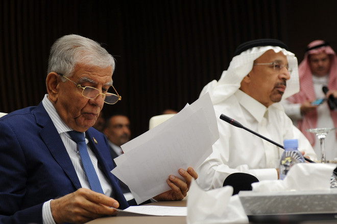 Saudi Arabia, Iraq cam kết thực hiện thỏa thuận cắt giảm sản lượng dầu ảnh 1