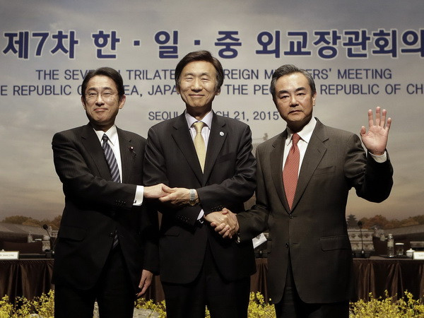 Ngoại trưởng Nhật-Trung-Hàn nhóm họp thảo luận về tranh chấp lãnh thổ ảnh 1