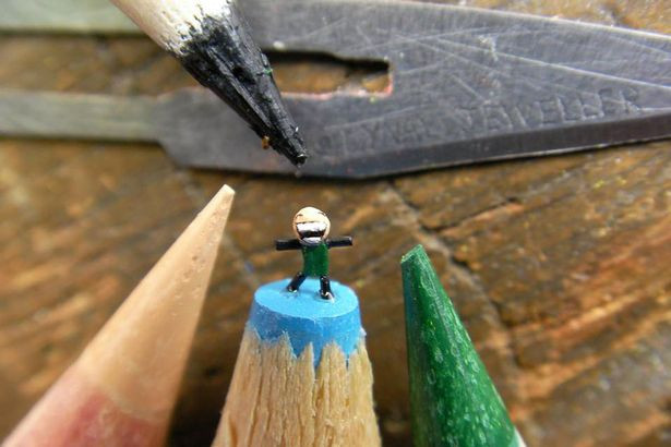 [Photo] Mê mẩn với những tác phẩm nghệ thuật tí hon trên đầu bút chì ảnh 5