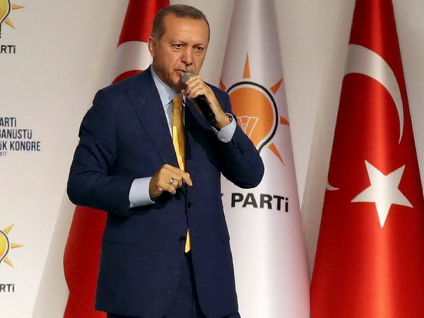 Thổ Nhĩ Kỳ bắt đầu phiên xét xử những kẻ cầm đầu đảo chính ảnh 1