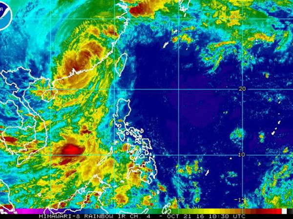 Bão Haima đổ bộ vào miền Nam Trung Quốc, gần 8.000 dân được sơ tán ảnh 1