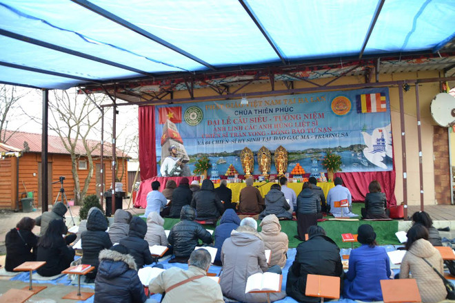 Lễ cầu siêu tri ân các anh hùng liệt sỹ Gạc Ma tại Ba Lan ảnh 1