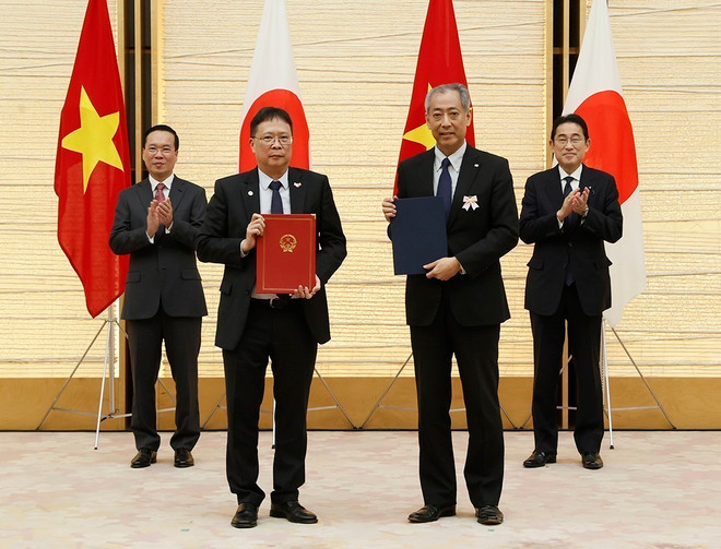 ttxvn_20231127_chu tich nuoc vo van thuong_thu tuong nhat ban fumio kishida_van kien hop tac 3.jpg