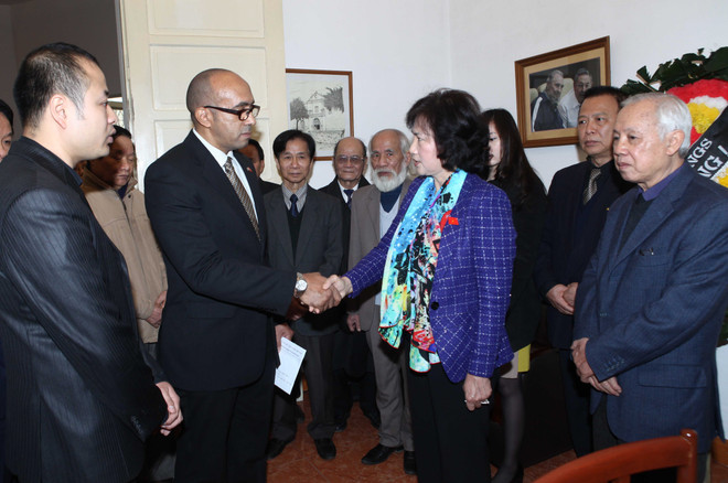 Sứ quán Cuba mở sổ tang tưởng niệm nữ Anh hùng Moncada ảnh 1