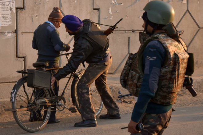 Pakistan sẽ hợp tác điều tra vụ tấn công căn cứ Pathankot ảnh 1