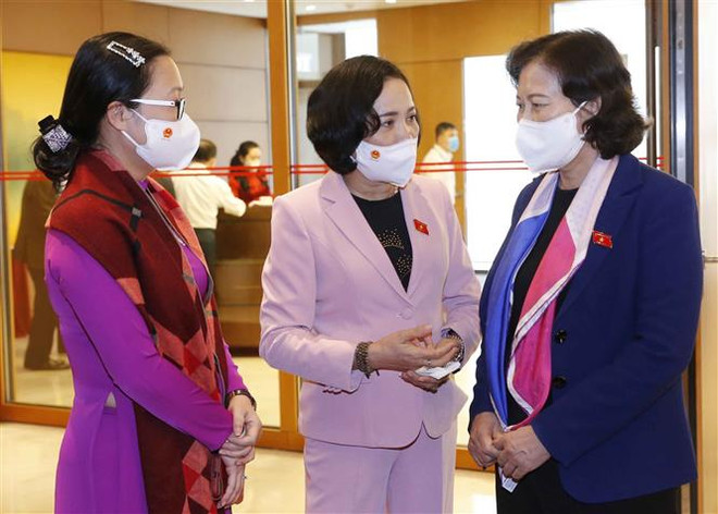 Đề xuất các phương án để TP.HCM phục hồi sản xuất kinh doanh ảnh 2