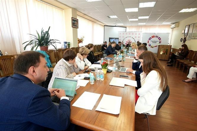 Học giả quốc tế khẳng định tầm quan trọng của các nước ASEAN ảnh 1