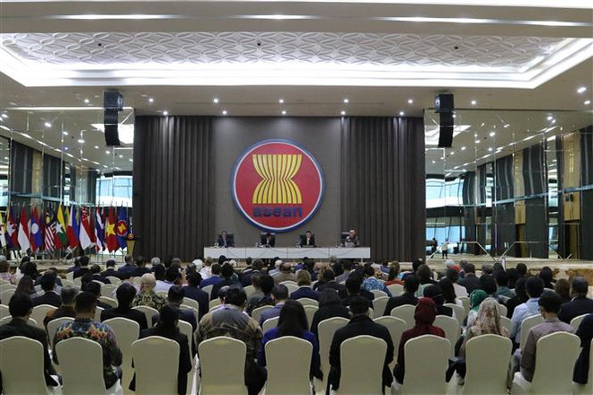 Toàn cảnh cuộc gặp Đại sứ các nước đối tác tại Ban Thư ký ASEAN ngày 15/5/2023. (Ảnh: Đào Trang/TTXVN) Các thực thể liên kết là thành tố quan trọng với tầm nhìn ASEAN ảnh 1