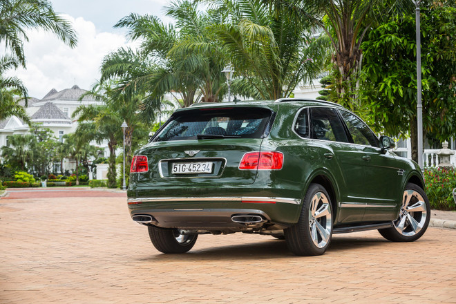 Ngắm chiếc Bentayga W12 Bespoke duy nhất tại Việt Nam ảnh 11