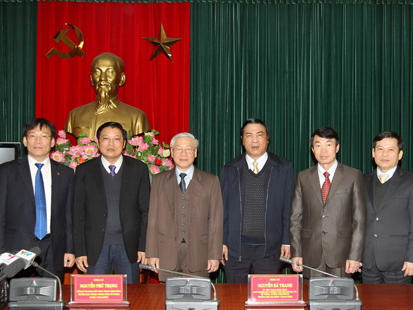 Tổng Bí thư Nguyễn Phú Trọng chụp ảnh chung với các lãnh đạo Ban Nội chính Trung ương. (Ảnh: Trí Dũng/TTXVN) "Ban Nội chính là tai mắt của Đảng trong chống tham nhũng" ảnh 1
